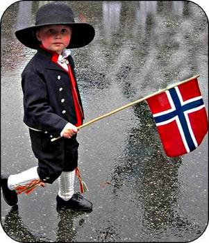 [Image: boy-in-norwegian-national-costume.jpg]