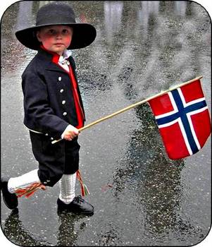 boy in norwegian-national costume-1