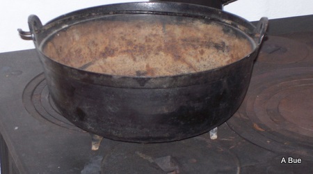 old norwegian iron pot